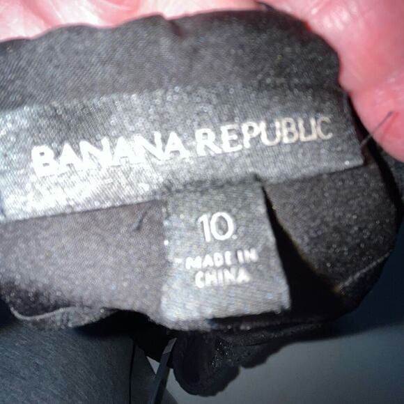 Banana Republic black eyelet shorts 10 - Picture 4 of 5